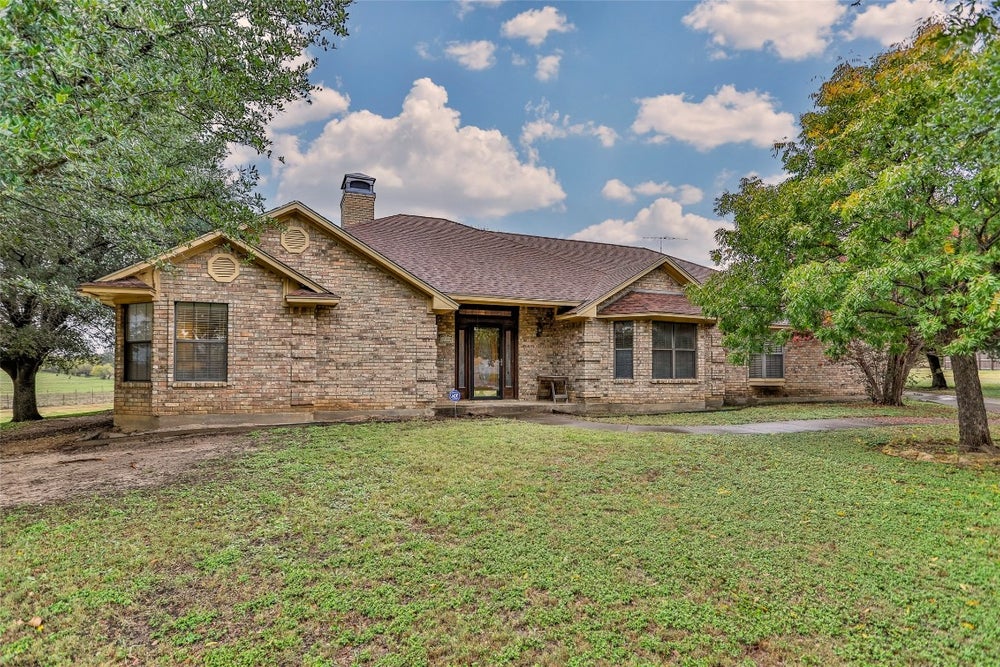 3101 Briarcliff Circle, Gainesville, TX 76240 ERA
