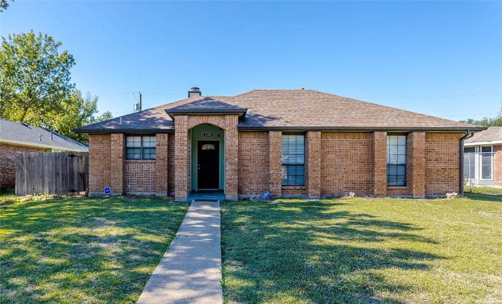 2305 Windridge Lane, Rowlett, TX 75088 ERA