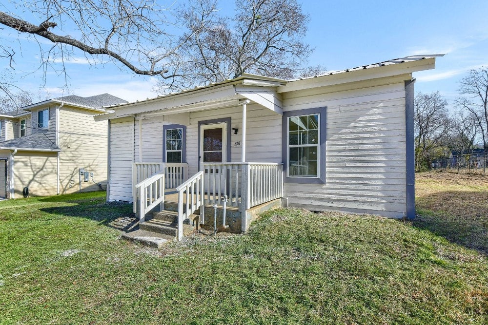 316 S Main Street, Bonham, TX 75418 ERA