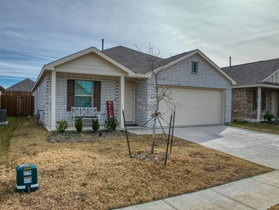 1105 Wildflower Street, Ennis, TX 75119 - #2