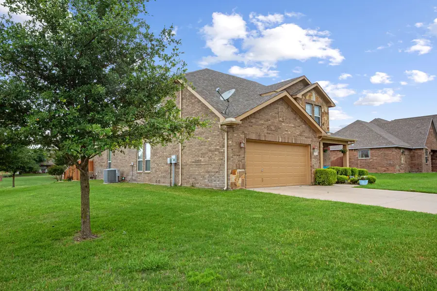 1730 Elk Run Drive, Stephenville, TX 76401 - Image #3