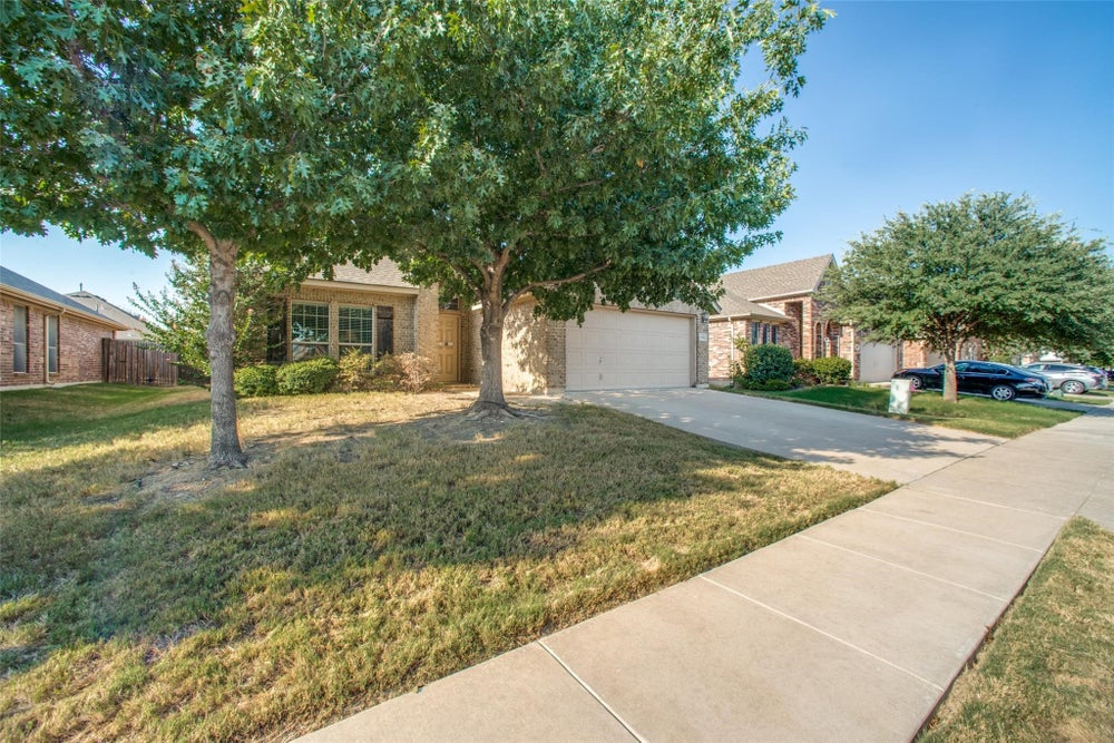 5421 Chinkapin Lane, Fort Worth, TX 76244 ERA