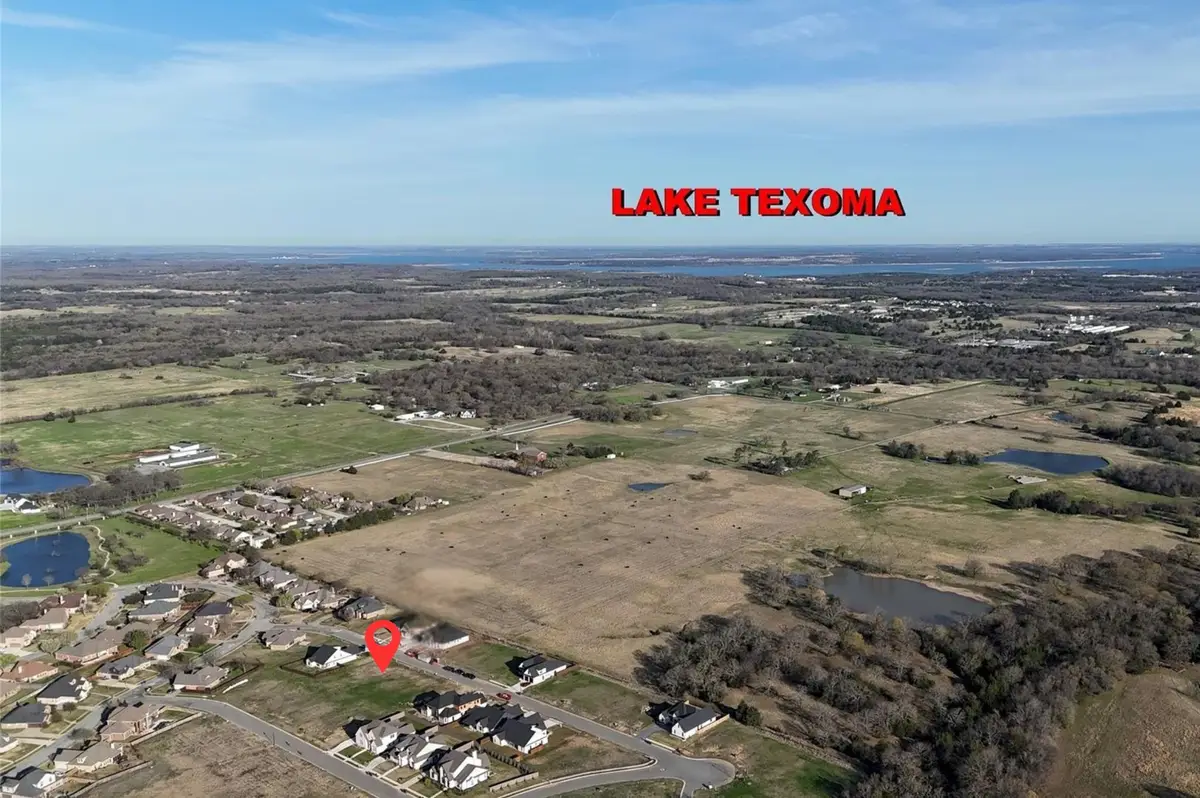 2017 Nichole Boulevard, Pottsboro, TX 75076 - #1