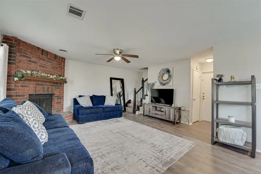 470 Chestnut Lane, Desoto, TX 75115 - #3