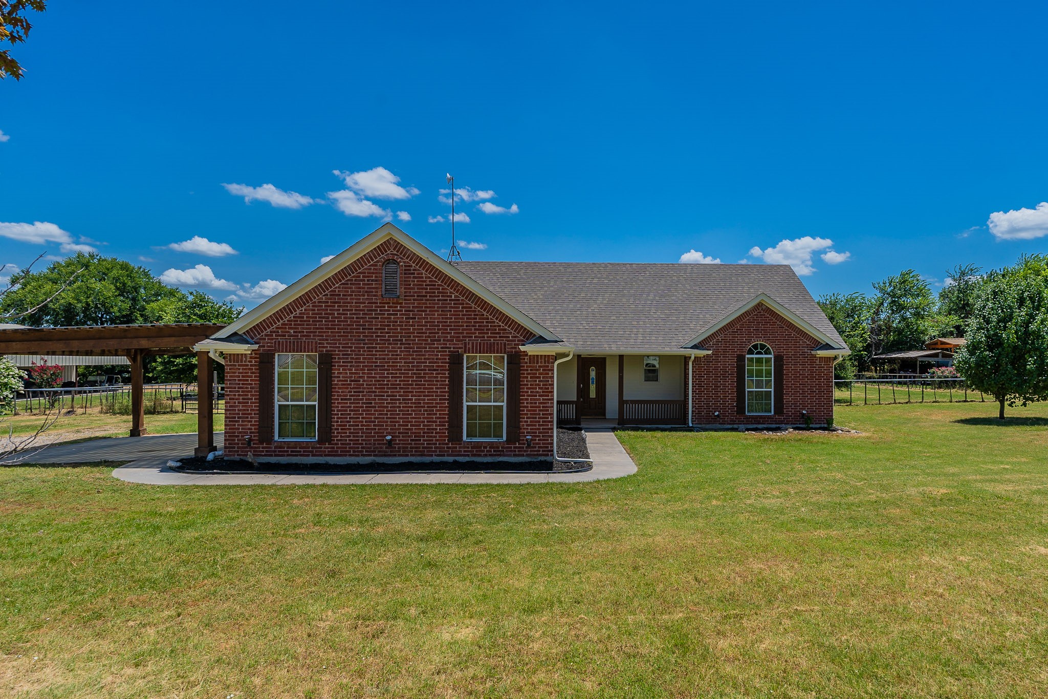 135 Clara Lee Lane, Springtown, TX 76082 - ERA