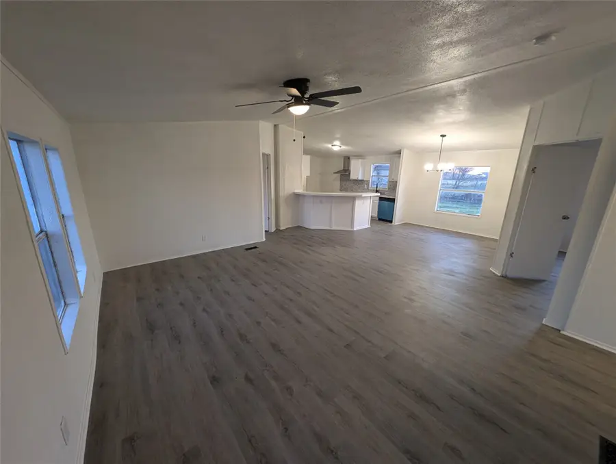 9002 Cartwright Drive, Cresson, TX 76035 - Image #3