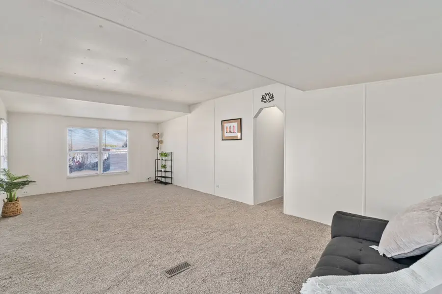 403 Skyline Drive, Granbury, TX 76048 - #2