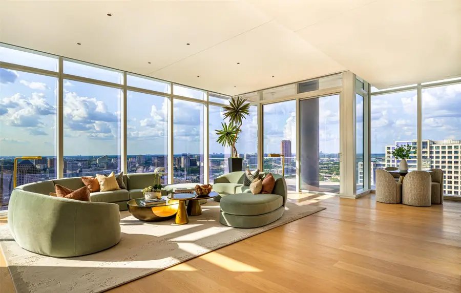 1747 Leonard Street #2201, Dallas, TX 75201 - Image #3