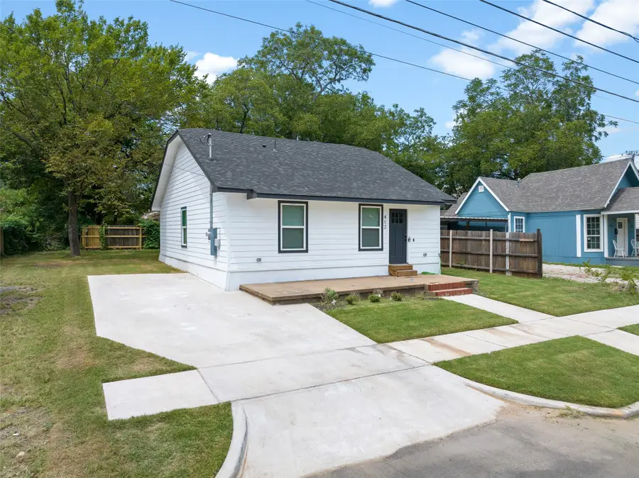412 S Montgomery Street, Sherman, TX 75090 - Image #2