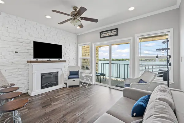 401 E Pearl Street #2306, Granbury, TX 76048