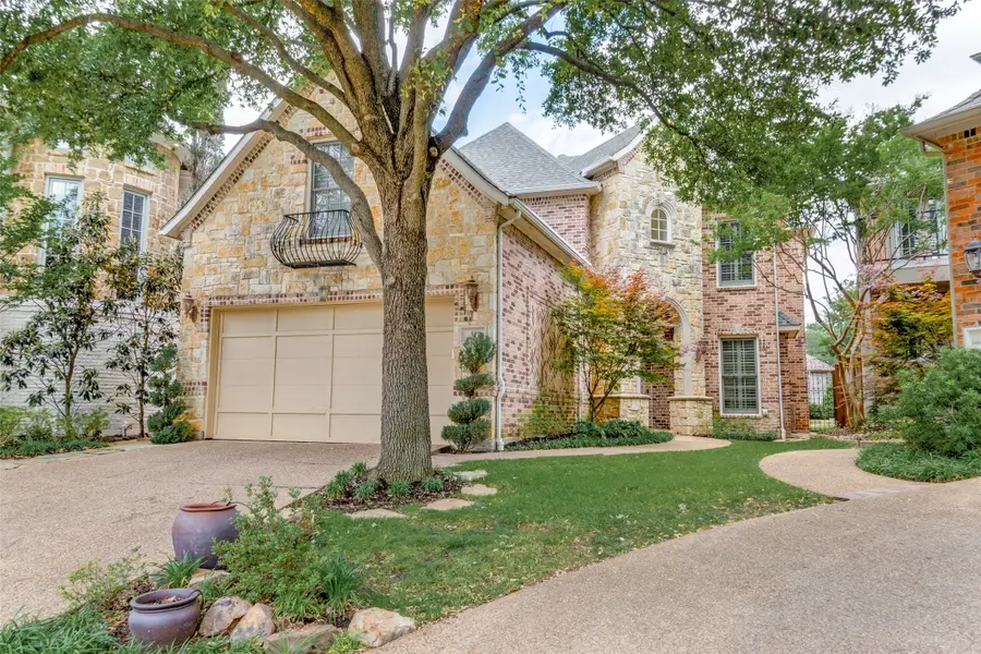 13 Cochran Oaks Lane, Dallas, TX 75220 - Image #2