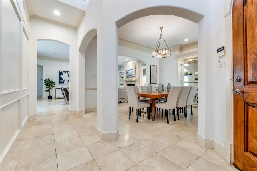 13 Cochran Oaks Lane, Dallas, TX 75220 - Image #3