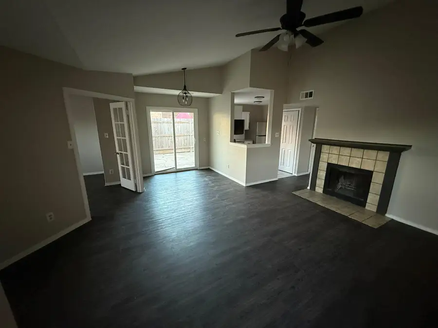 409 411 Dollins Street, Cedar Hill, TX 75104 - #3