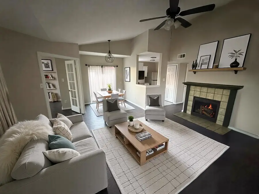 409-411 Dollins Street, Cedar Hill, TX 75104 - #2