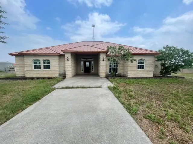 7448 N Us Highway 281, Orange Grove, TX 78372 - Image #1