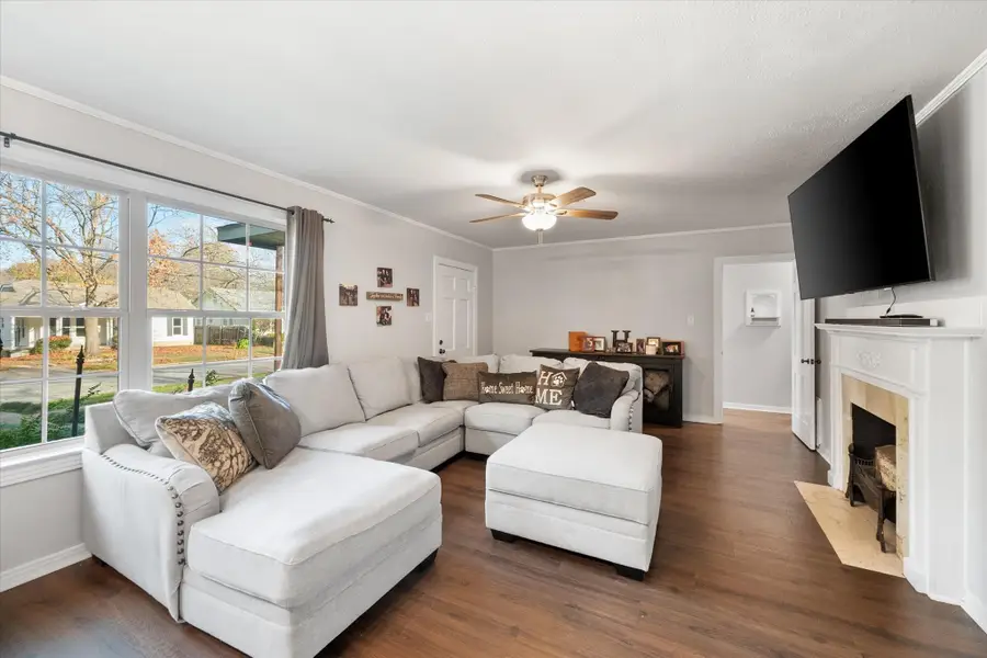 1817 Woodlawn Avenue, Corsicana, TX 75110 - Image #3