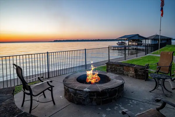 278 Shady Shores Drive, Mabank, TX 75156