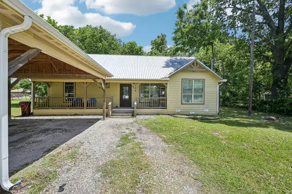 104 S Cedar Street, Leonard, TX 75452