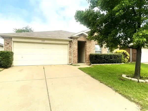 8309 Horse Whisper Lane, Fort Worth, TX 76131