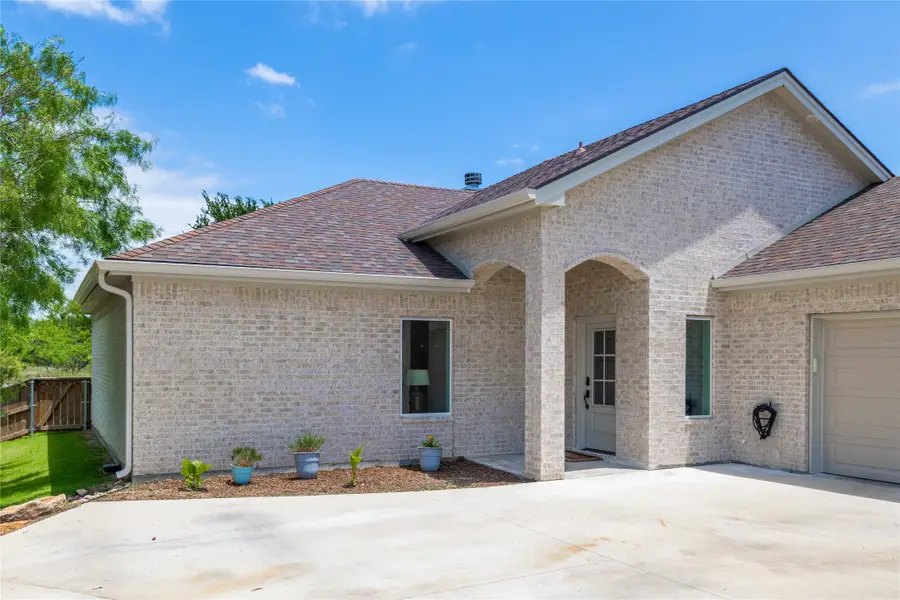 7705 Feather Bay Drive, Brownwood, TX 76801 - Image #3
