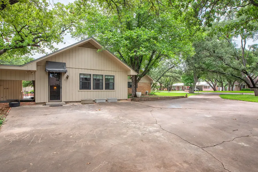 1108 W 12th Street, Brady, TX 76825 - Image #3