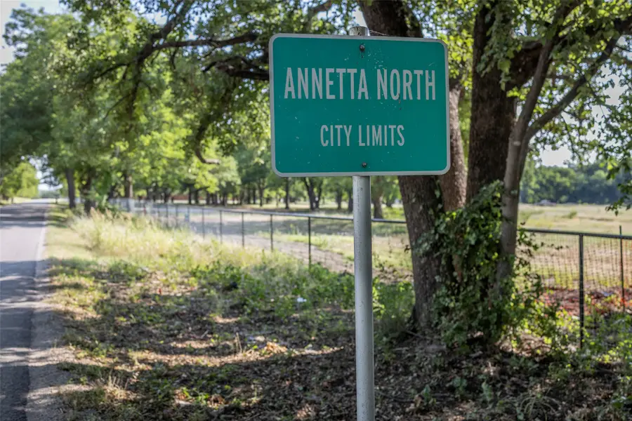 401 Dixon Road, Aledo, TX 76008 - #2