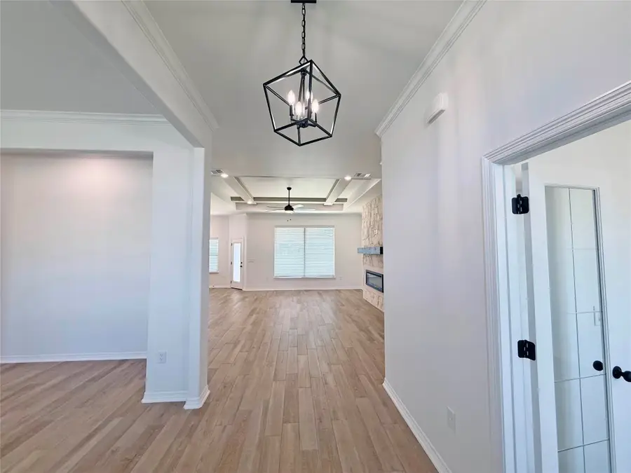 403 Magnolia Drive, Troy, TX 76579 - Image #2