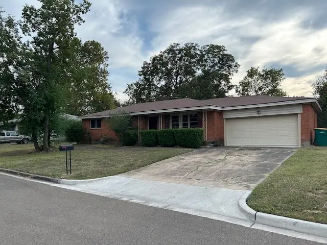 104 N Emberwood Drive, Robinson, TX 76706 - #1