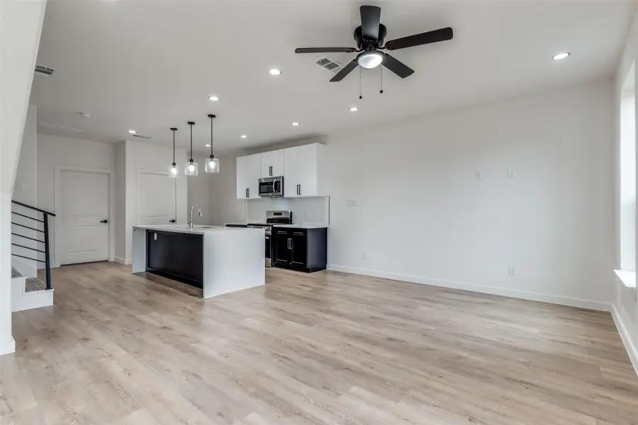 2418 Merlin Street, Dallas, TX 75215 - #3