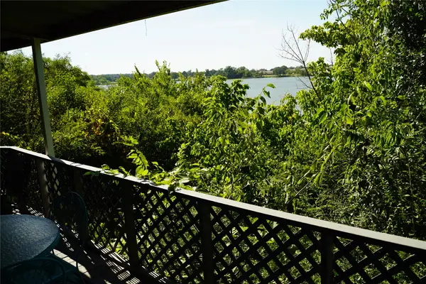 7028 Edgewater Trail, Fort Worth, TX 76135