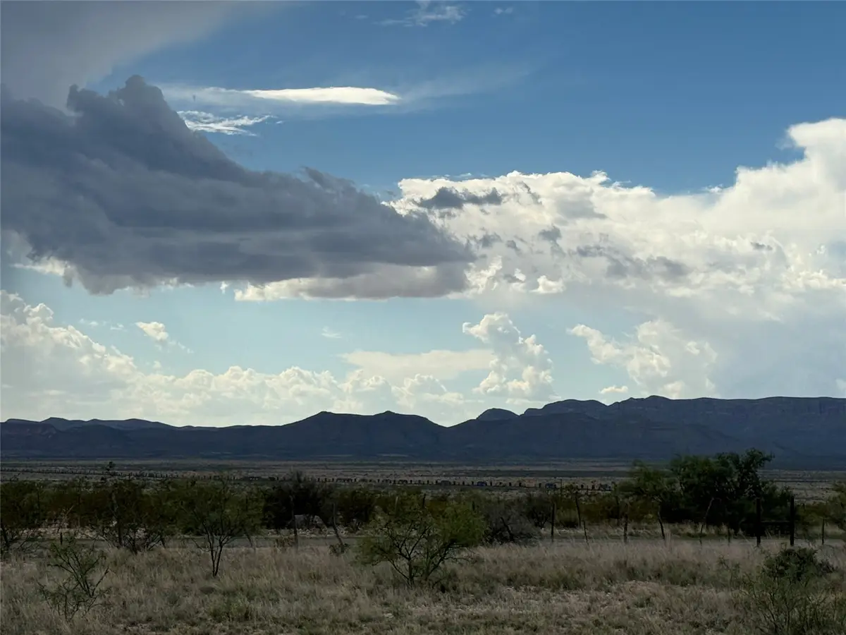 305 S Lee Street, Marathon, TX 79842 - Image #1