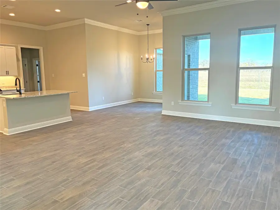 494 Blanchard Loop, Bossier City, LA 71111 - Image #2