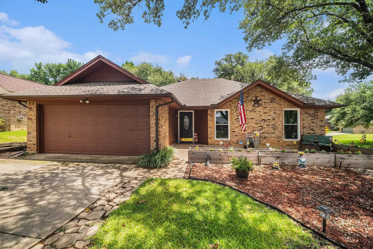 4017 Cherryhill Court, Arlington, TX 76016 - Image #1