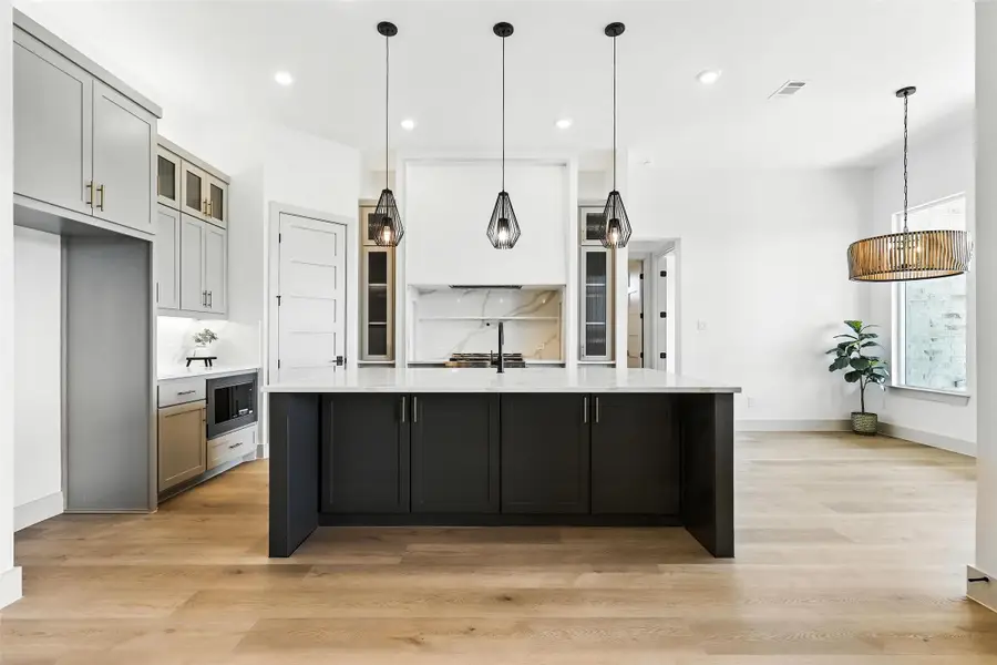 108 Gibson Bend, Weatherford, TX 76087 - Image #3