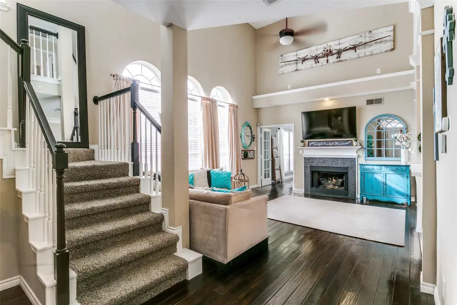 227 Moss Hill Road, Irving, TX 75063 - Image #2