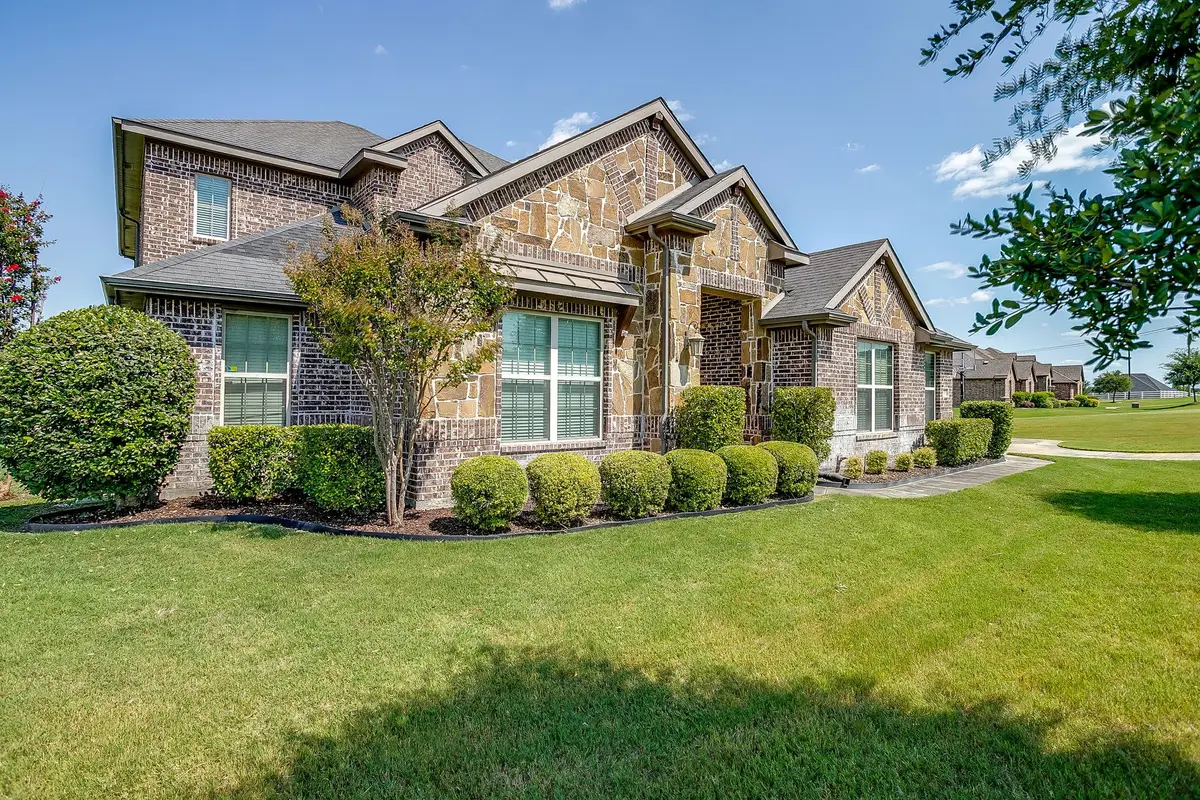 105 Legacy Downs Drive, Fort Worth, TX 76126 - Image #1