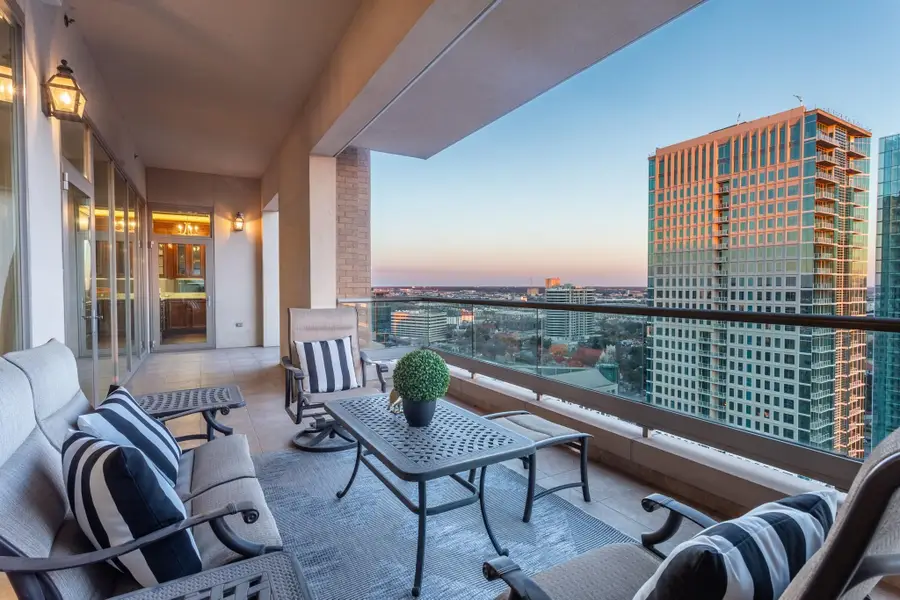 2300 Wolf Street #19A, Dallas, TX 75201 - #2
