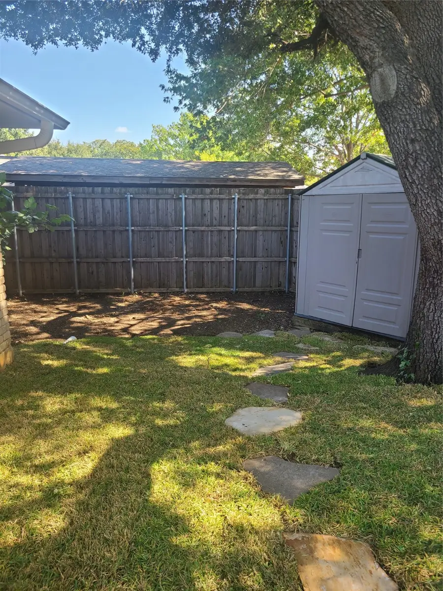 318 Singletree Street, Highland Village, TX 75077 - Image #2