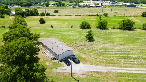 6373 Business 78, Nevada, TX 75173