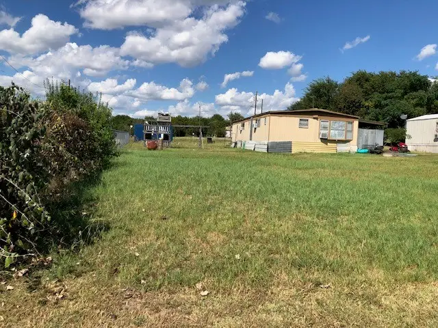 5482 Sun Meadow Circle, Granbury, TX 76049 - Image #3