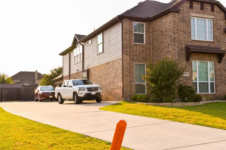 13725 Alterna Drive, Fort Worth, TX 76052 - Image #2