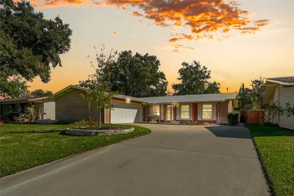 11832 High Valley Drive, Dallas, TX 75234