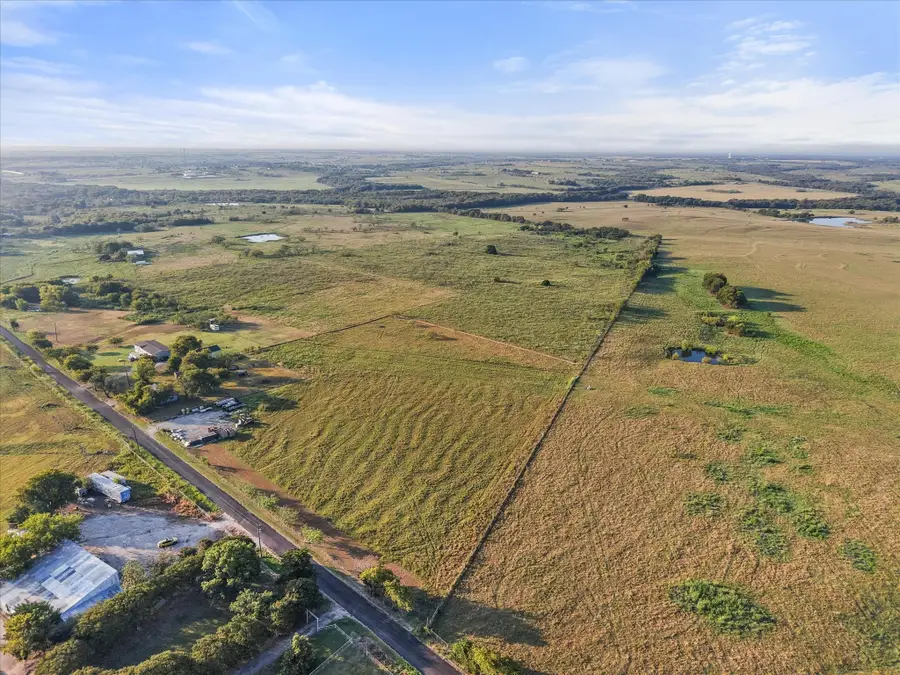 000 Gin Road, Ennis, TX 75119 - Image #3