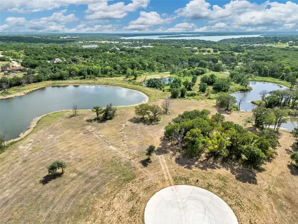 2061 Lindale Lane, Granbury, TX 76049