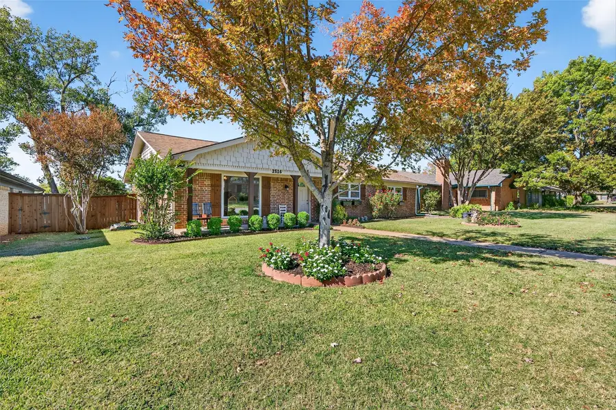 2516 Bennett Avenue, Sherman, TX 75090 - Image #2
