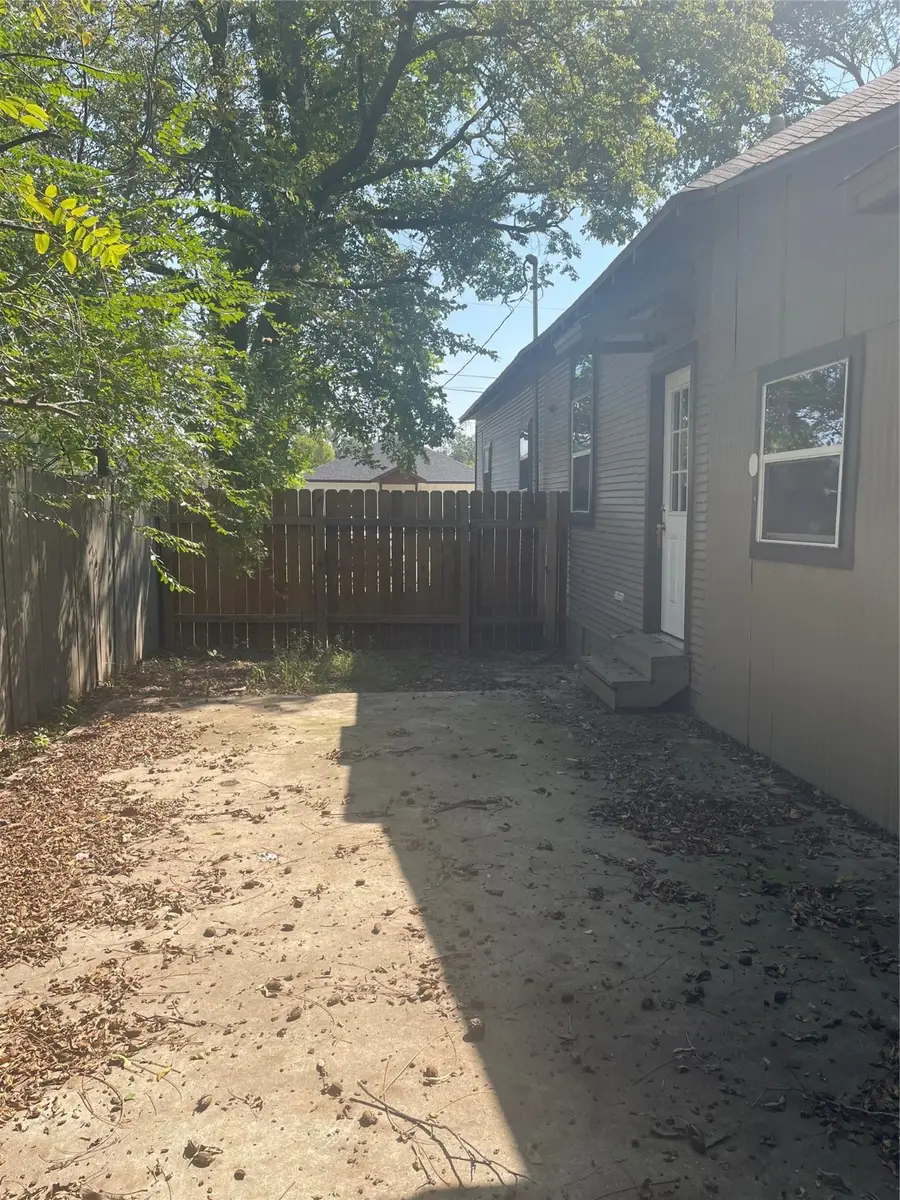 233 10th Street Ne, Paris, TX 75460 - Image #3