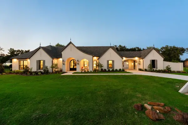 108 Copper Creek Trail, Copper Canyon, TX 76226