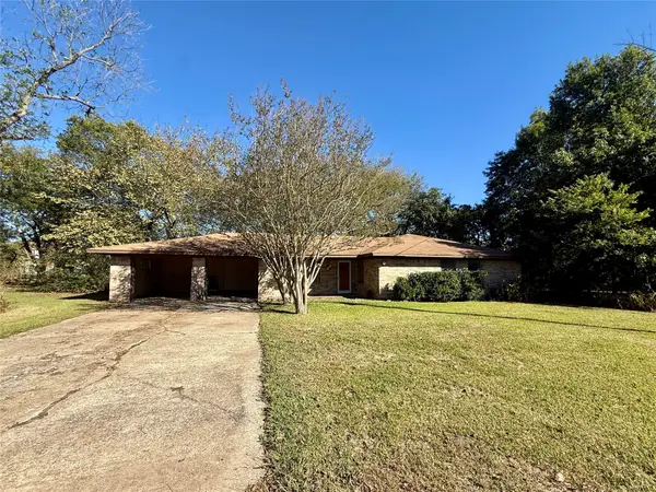 208 W Main Street, Cumby, TX 75433