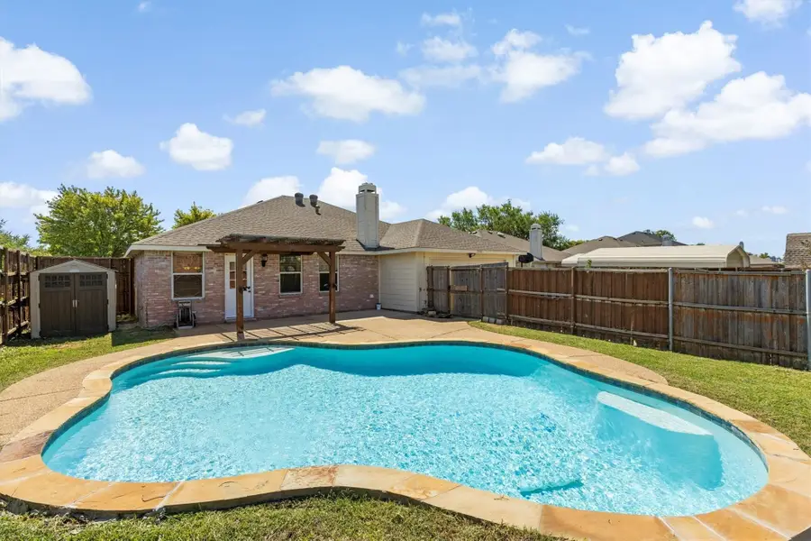2935 Glendale Drive, Wylie, TX 75098 - Image #2