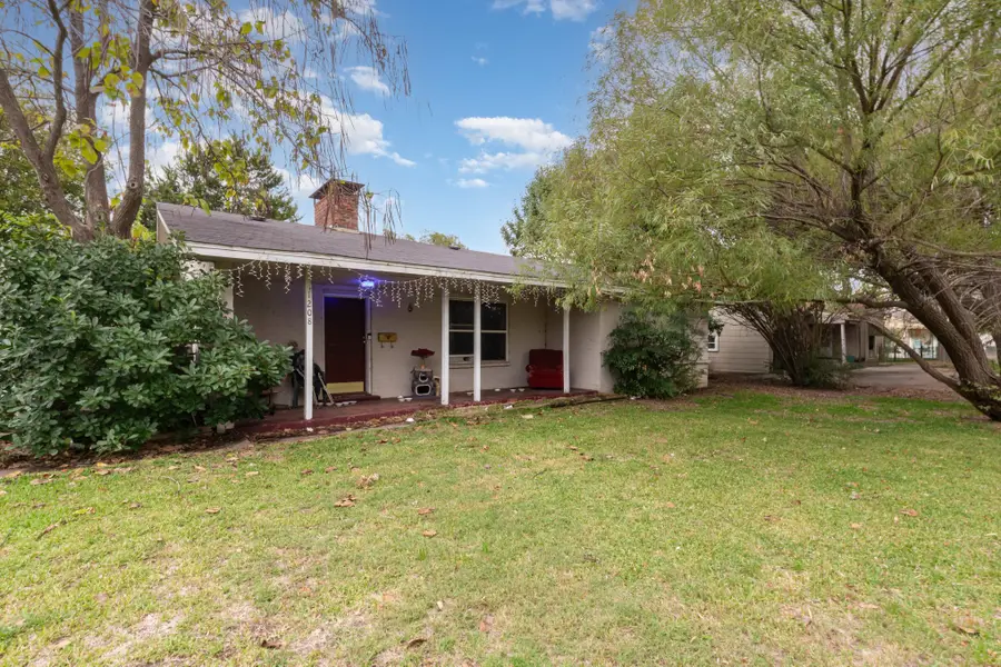 1208 Wolfe City Drive, Greenville, TX 75401 - Image #3